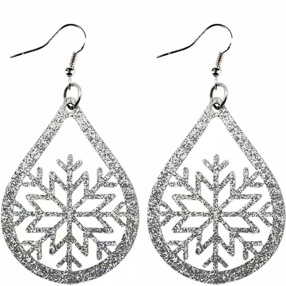 NWT Snowflake wooden earrings